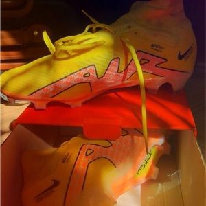 nike superfly 9 lucent pack